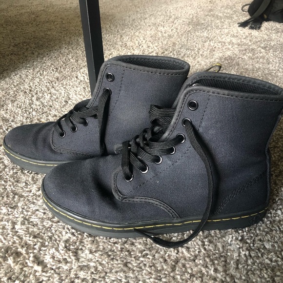 shoreditch canvas dr martens